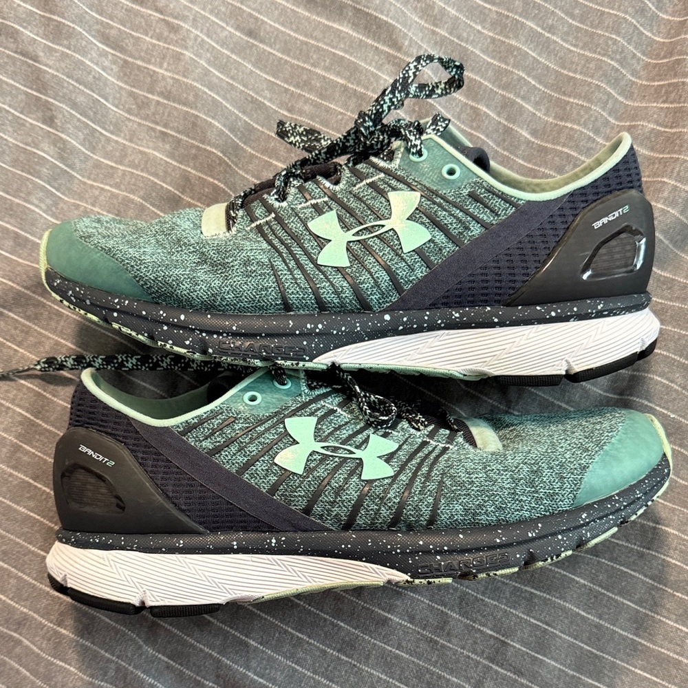 Under Armour Teal and Black Athletic Shoes